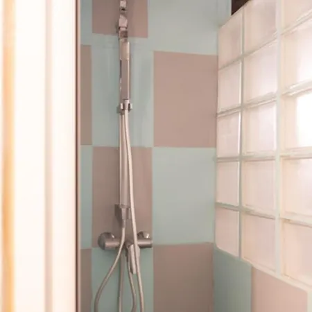 Διαμέρισμα Charming 28M Duplex With Wifi In Paris Παρίσι
